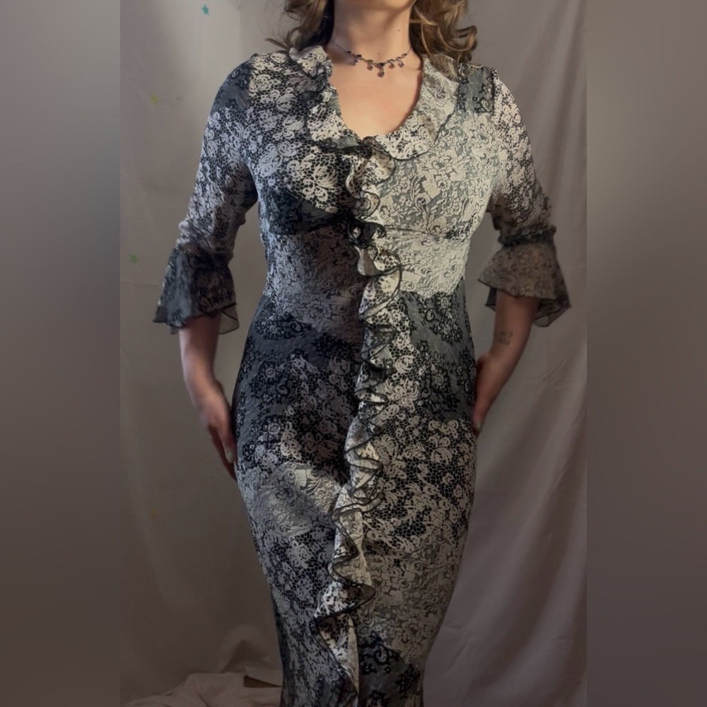 American Vintage Black and White Floral Ruffle Maxi Dress